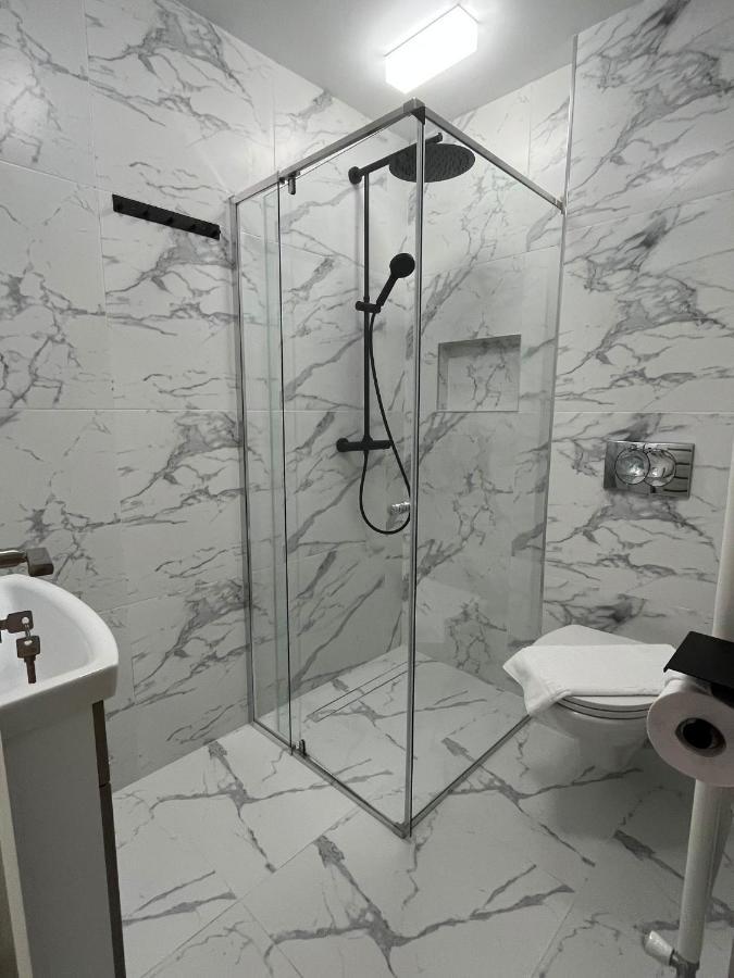 Apartamento Muki House Hunedoara Exterior foto